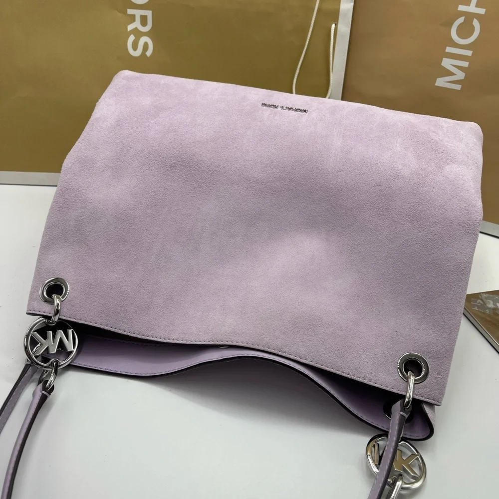 MICHAEL KORS Christina Lg Suede Triple Gasset Shoulder Tote Bg
Light Quartz 
NWT - Picture 6 of 16